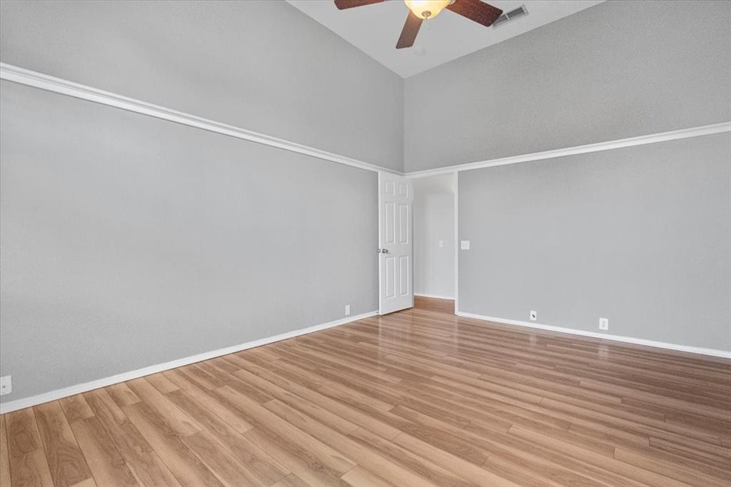 4425 Forsyth Lane Grand Prairie, TX 75052 - Photo 12 of 20