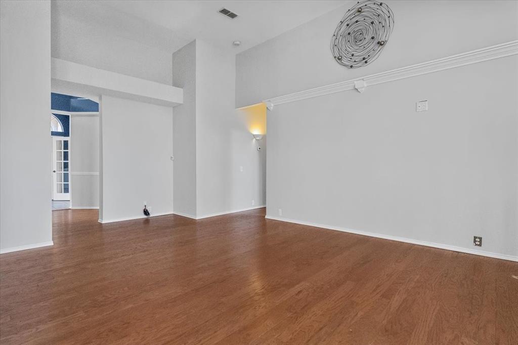 4425 Forsyth Lane Grand Prairie, TX 75052 - Photo 15 of 20