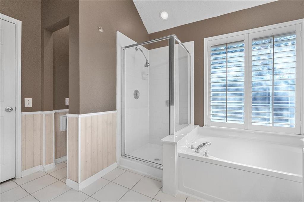 4425 Forsyth Lane Grand Prairie, TX 75052 - Photo 17 of 20