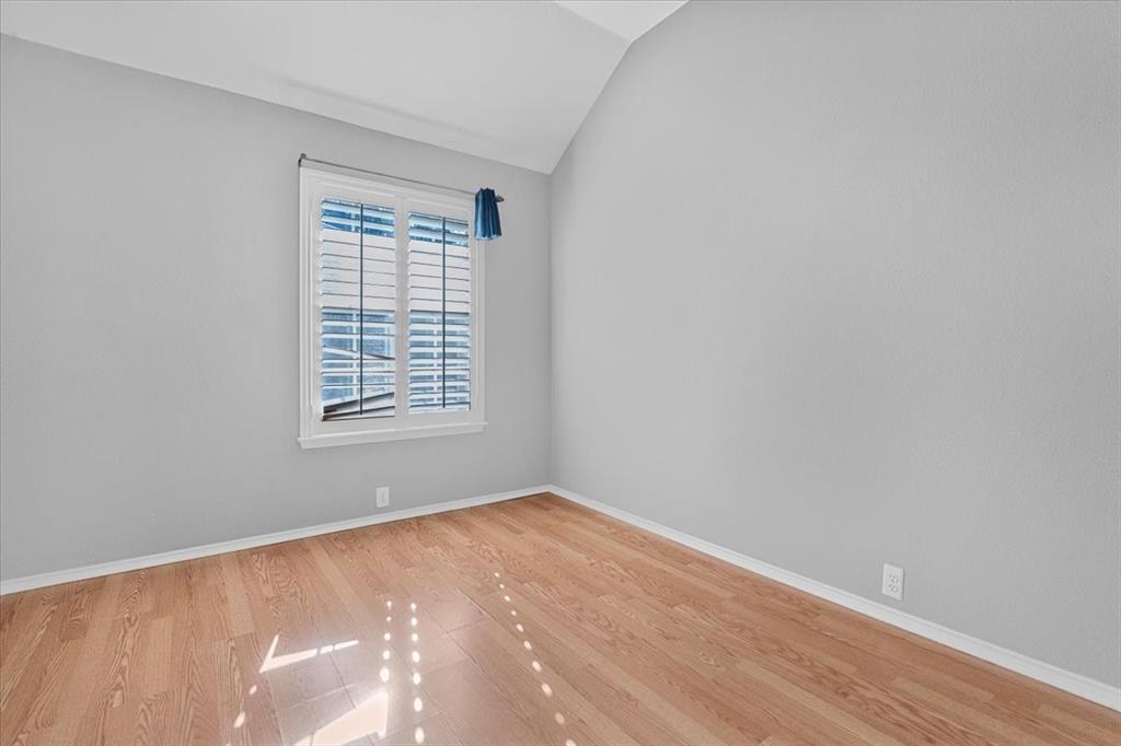 4425 Forsyth Lane Grand Prairie, TX 75052 - Photo 7 of 20