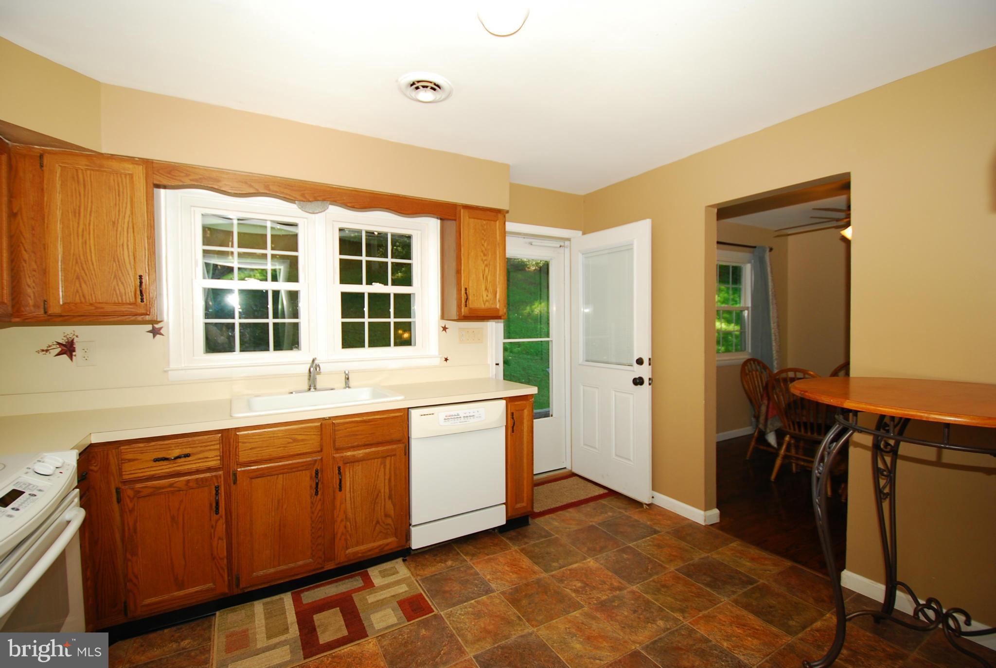 7601 Newport Road Woodbine, MD 21797 - Photo 4 of 30 Kitchen