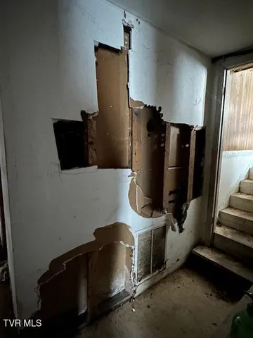 $105,000 | 324 Ocoonita Road, Jonesville, VA 24263