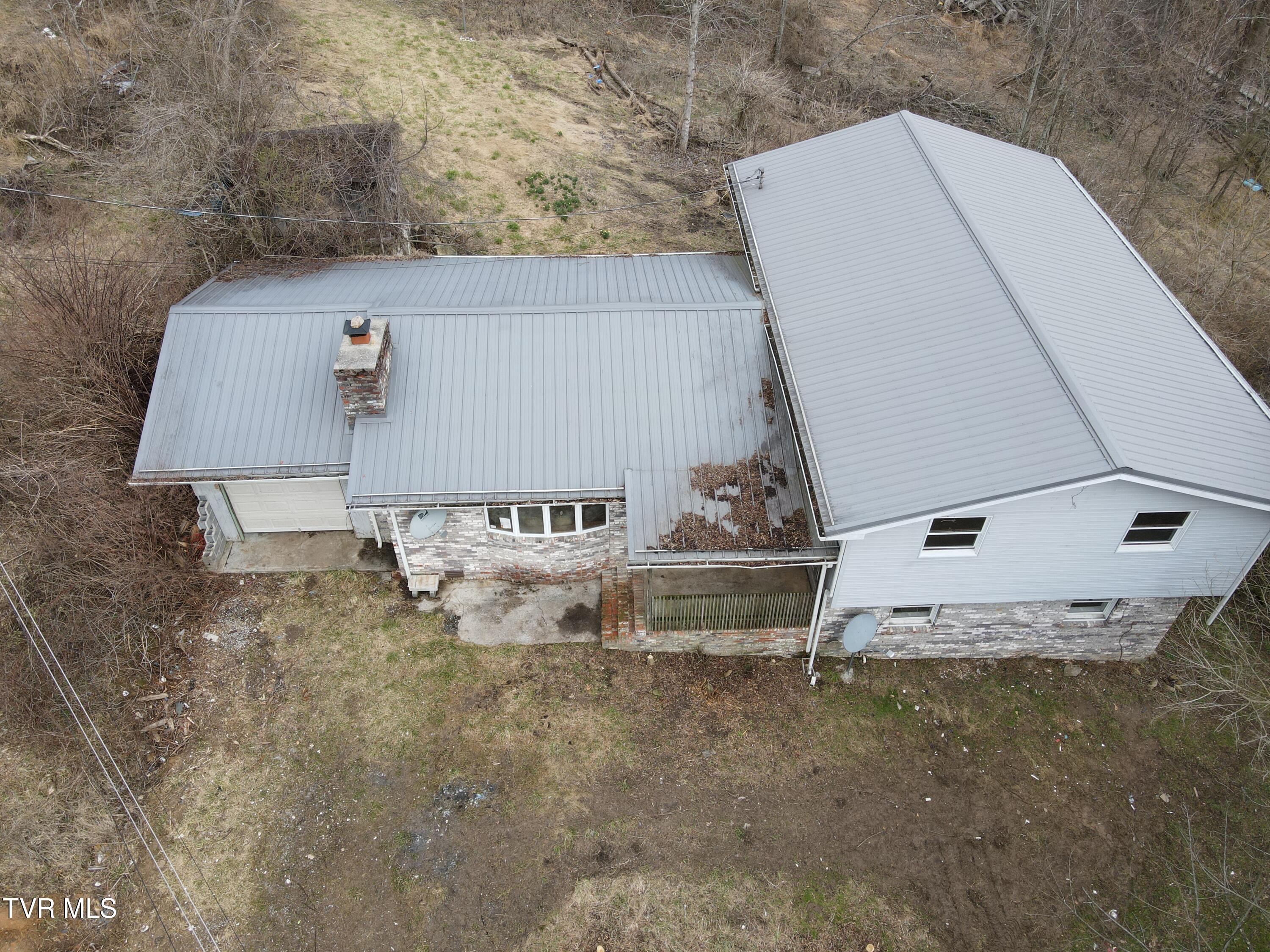 324 Ocoonita Road Jonesville, VA 24263 - Photo 3 of 41 DJI_0369