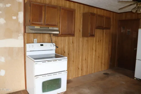 $89,000 | 324 Ocoonita Road, Jonesville, VA 24263