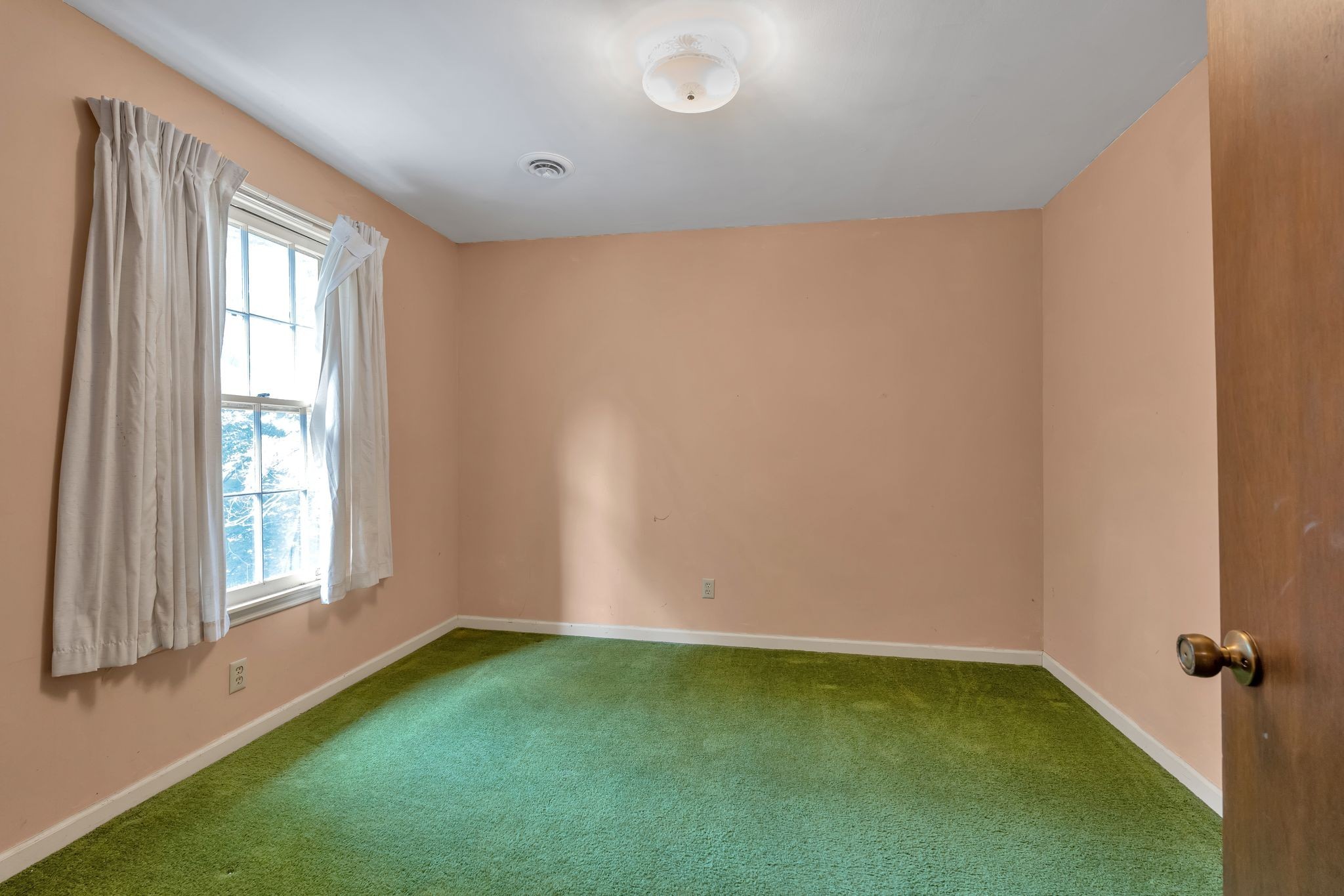 3406 Old Franklin Road Antioch, TN 37013 - Photo 25 of 50 an empty room with windows