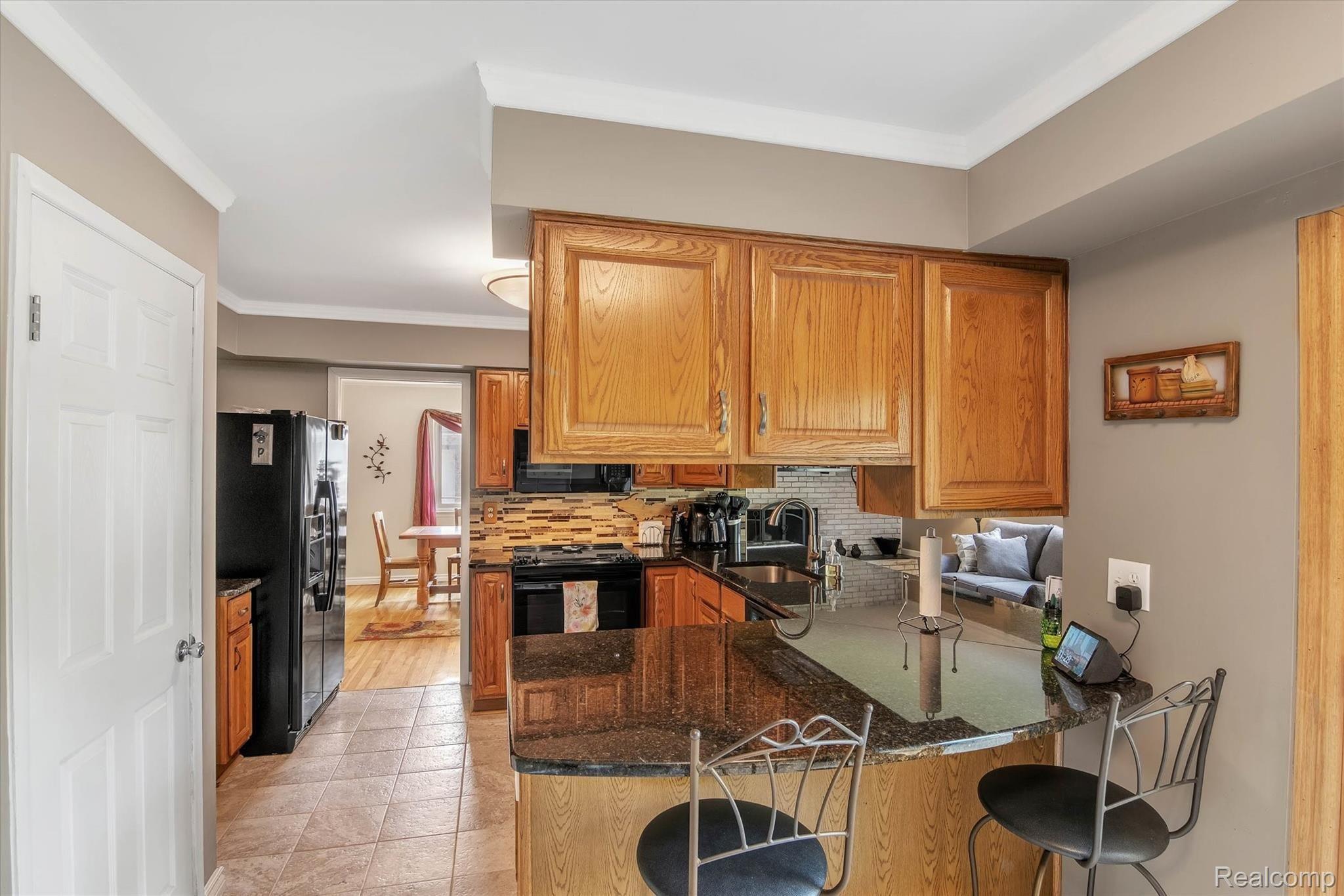 16717 Wayne Road Livonia, MI 48154 - Photo 17 of 42 17-16717 Wayne Rd-WindowStill-Real-Estate-Photography-17.jpg