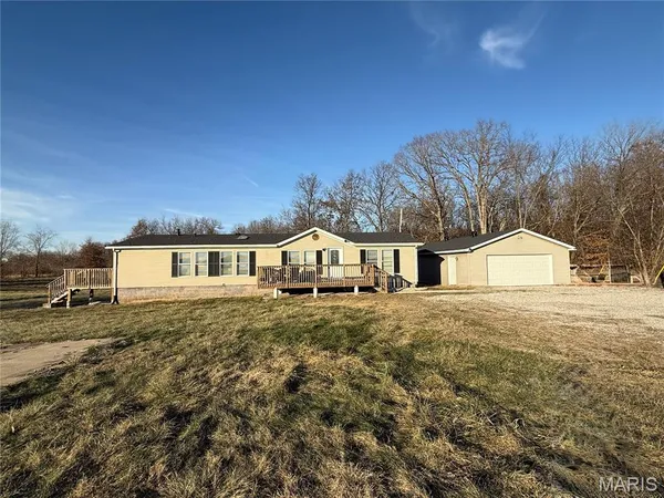$185,000 | 20880 Lake Ka Ho Road, Mount Olive, IL 62069