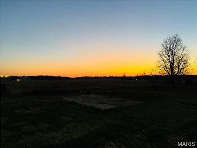 $199,000 | 20880 Lake Ka Ho Road, Mount Olive, IL 62069