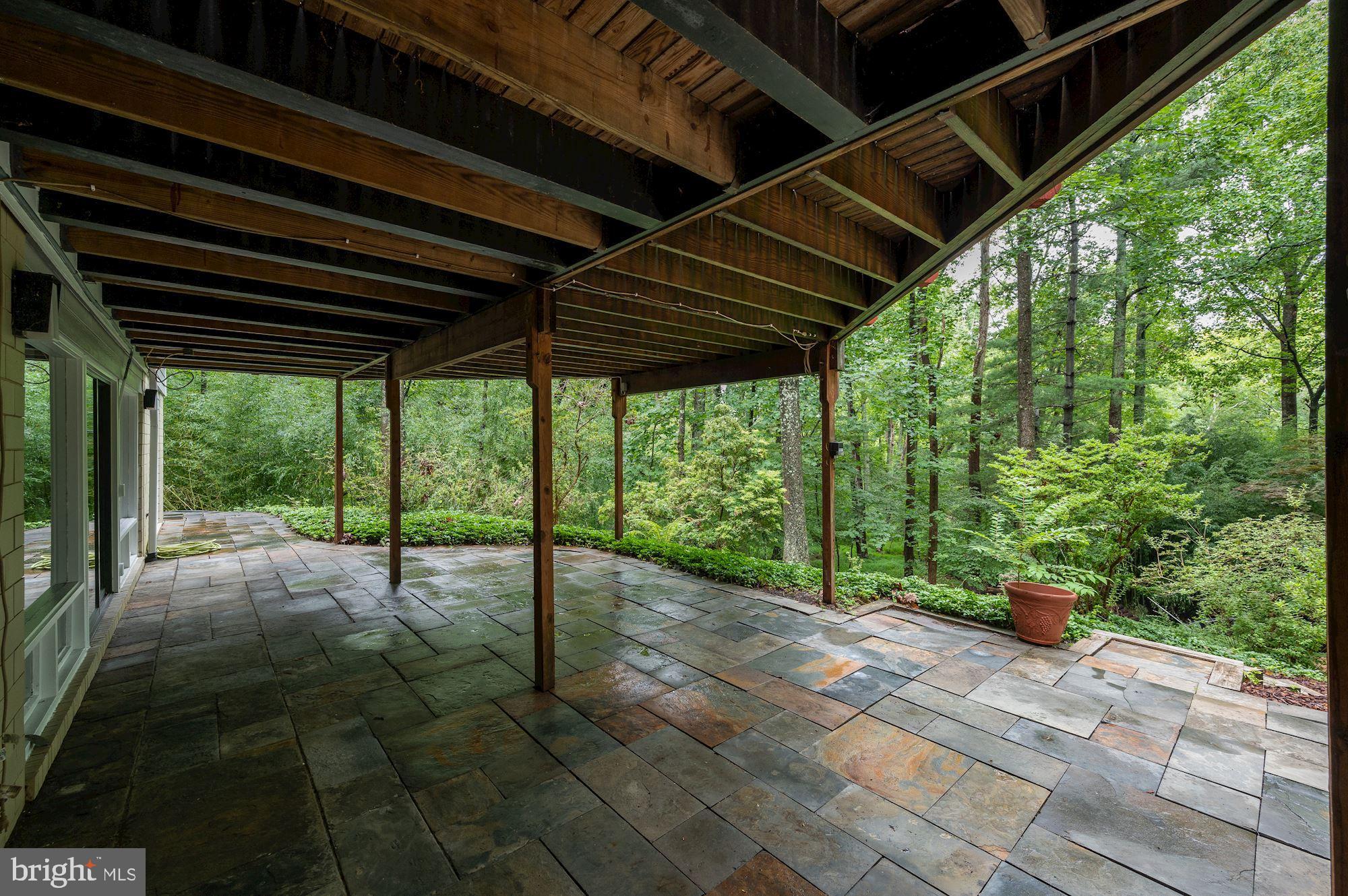 10109 Lloyd Road Potomac, MD 20854 - Photo 36 of 43 Gallery Image 36
