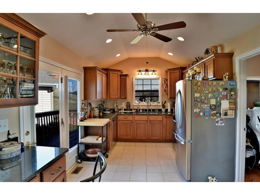 351 West Side Road Jonesborough, TN 37659 - Photo 11 of 31 Kitchen