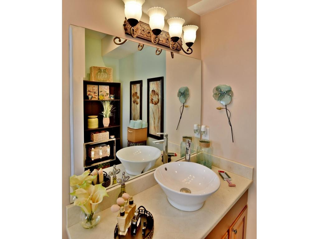 351 West Side Road Jonesborough, TN 37659 - Photo 23 of 31 Bathroom downstairs