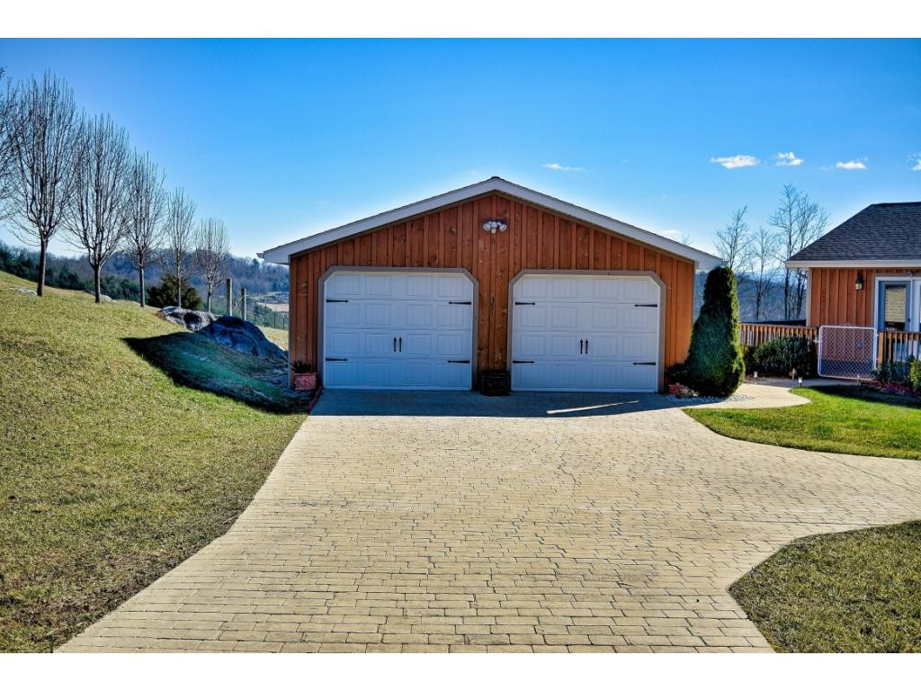 351 West Side Road Jonesborough, TN 37659 - Photo 5 of 31 Another View