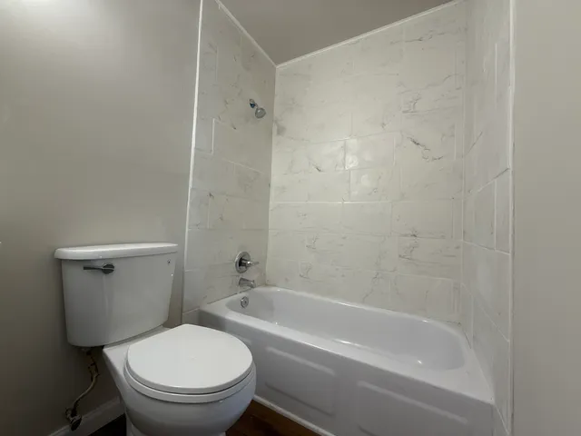 $190,000 | 901 Gael Drive, Unit B, Joliet, IL 60435