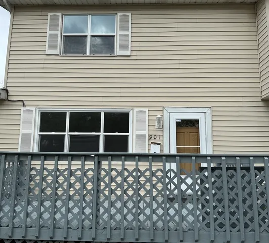 $190,000 | 901 Gael Drive, Unit B, Joliet, IL 60435