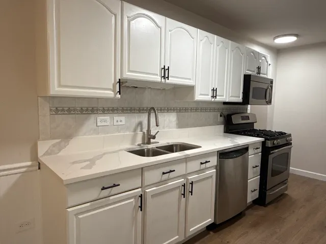 $190,000 | 901 Gael Drive, Unit B, Joliet, IL 60435