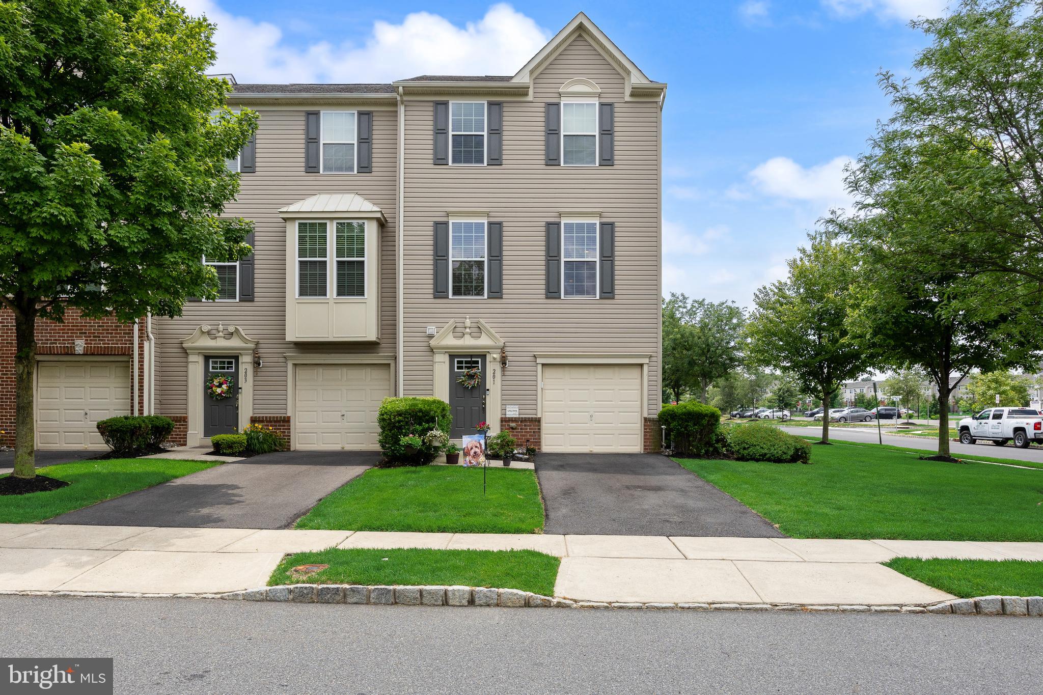 201 Perry Way Cinnaminson, NJ 08077 - Photo 2 of 31