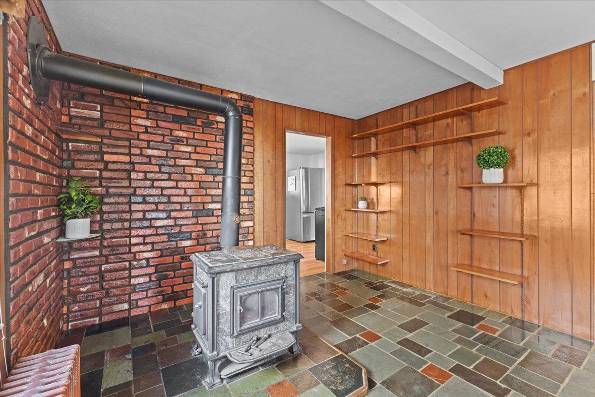 33 Walnut Street St. Albans, VT 05478 - Photo 14 of 38