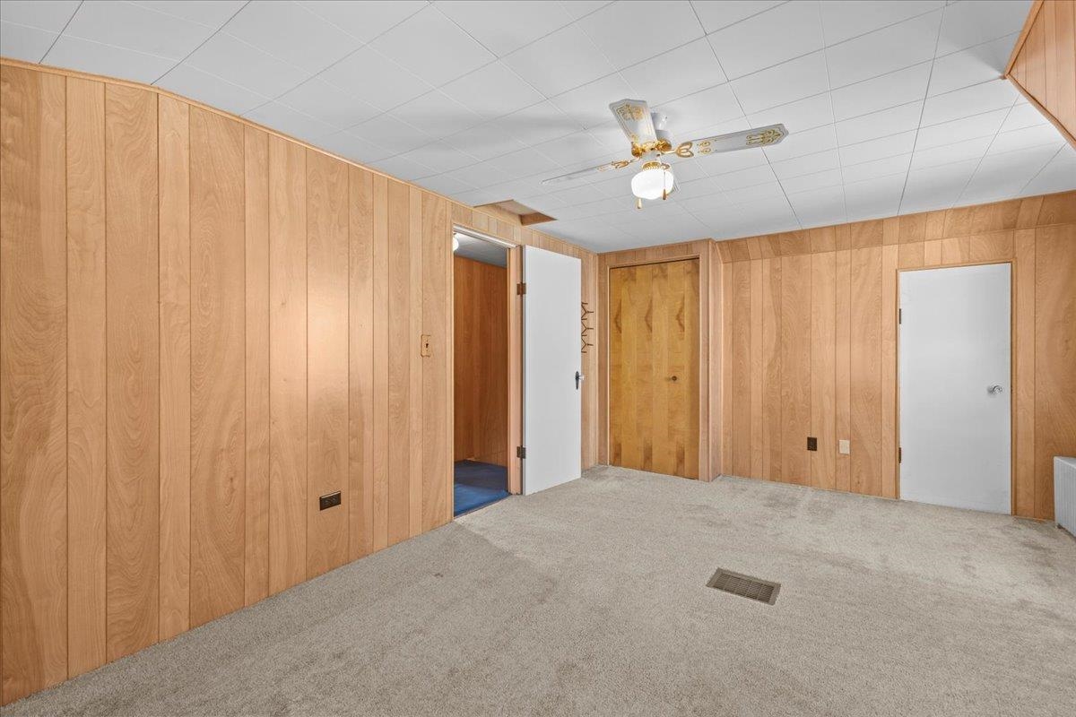 33 Walnut Street St. Albans, VT 05478 - Photo 25 of 38