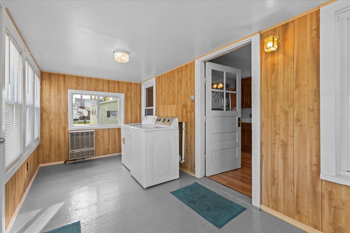 33 Walnut Street St. Albans, VT 05478 - Photo 29 of 38