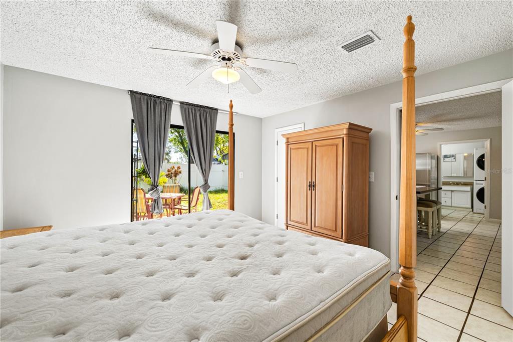 15509 Casey Rd Extension, Unit A Tampa, FL 33624 - Photo 6 of 11