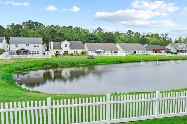 $395,000 | 18 Hollowtail Drive, Bluffton, SC 29910
