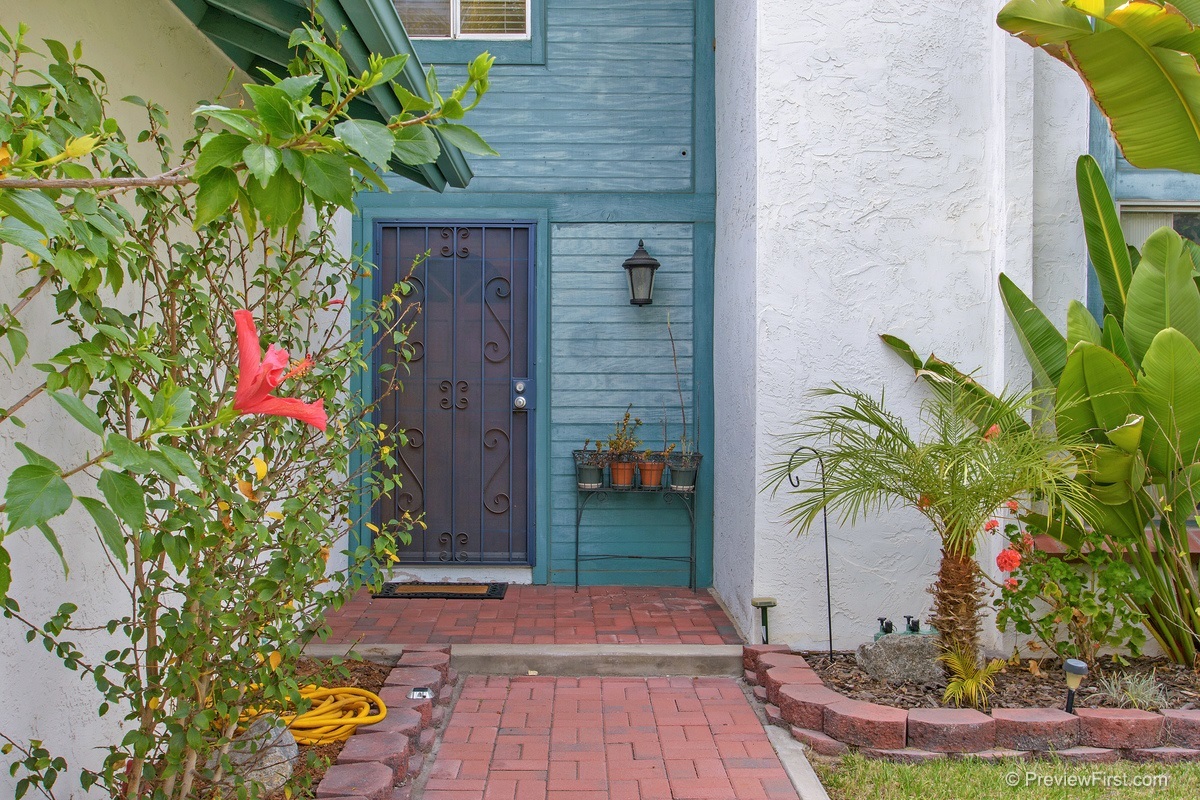 8620 Cordial Road El Cajon, CA 92021 - Photo 4 of 25 Gallery Image 4