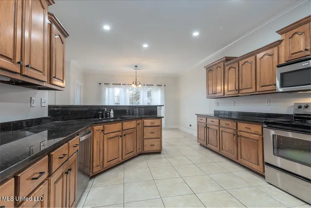 $2,495 | 2864 Summer Oaks Place, Southaven, MS 38672