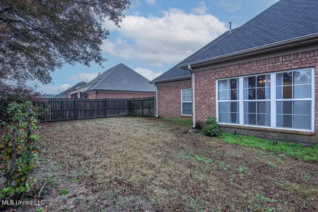 $2,495 | 2864 Summer Oaks Place, Southaven, MS 38672
