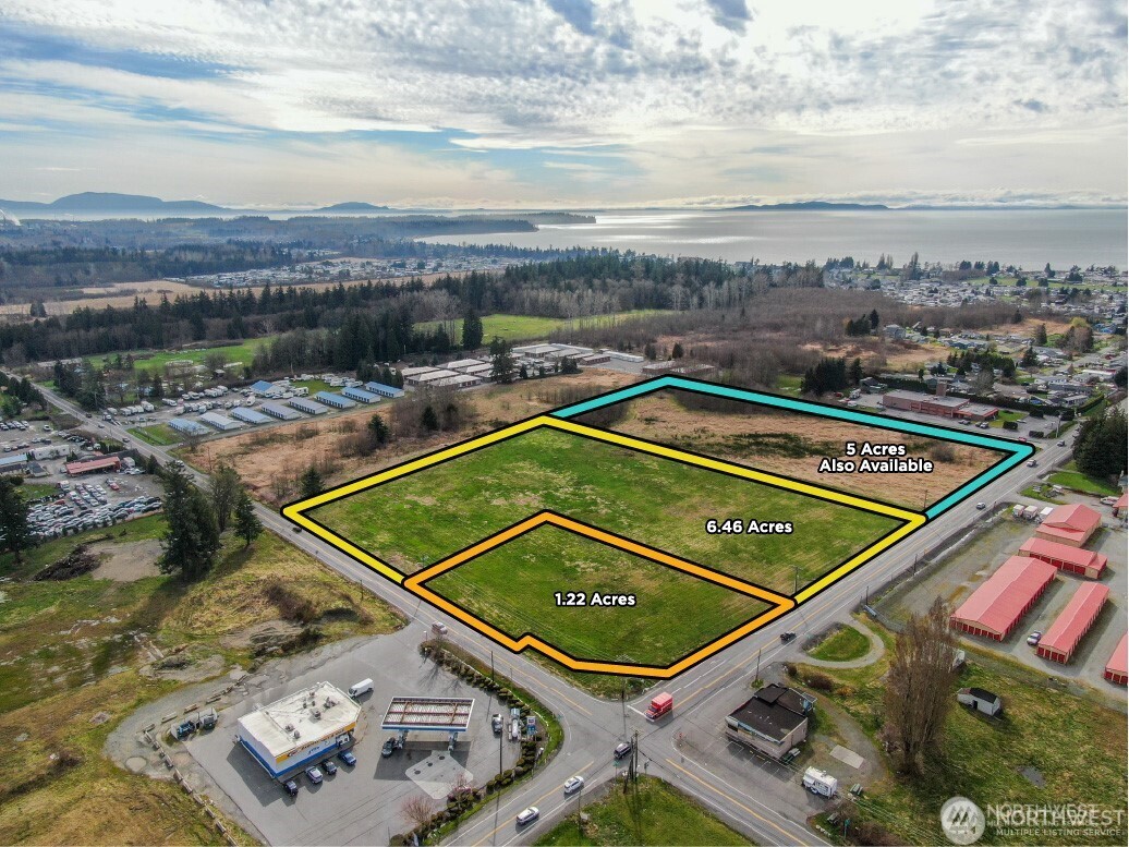 4564 Birch Bay Lynden Road Blaine, WA 98230 - Photo 2 of 5 a view of a tennis court