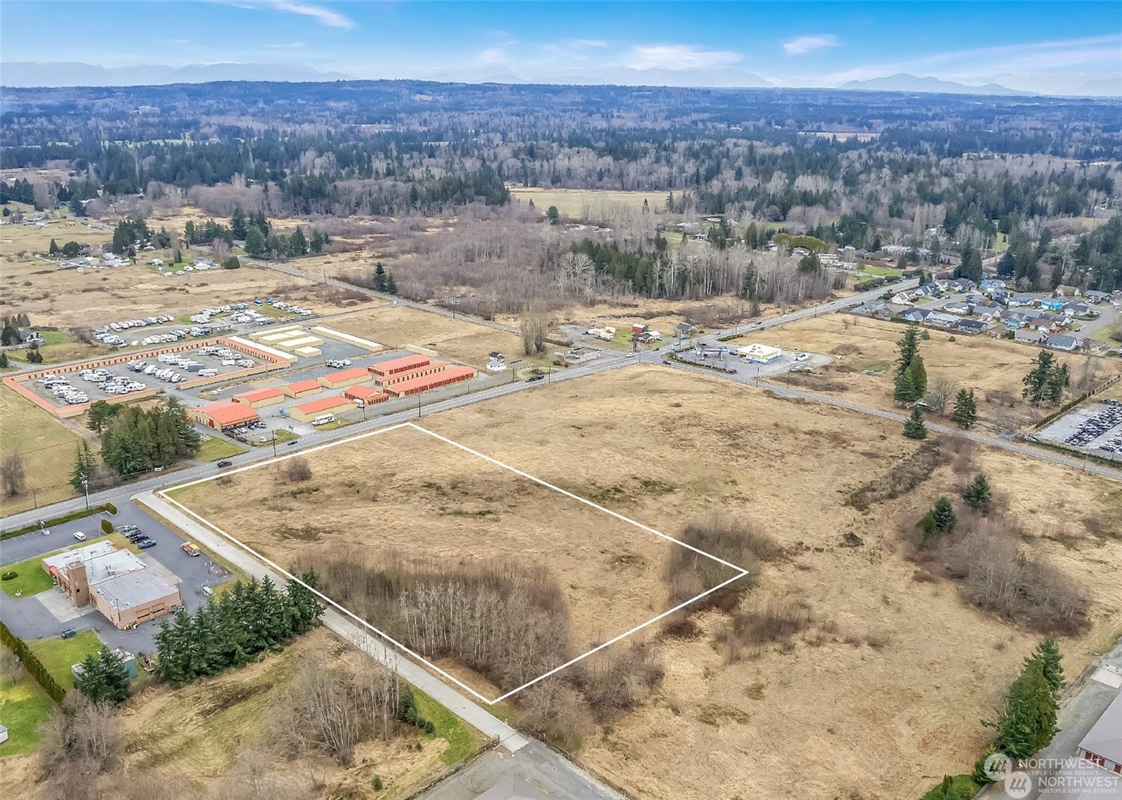 4564 Birch Bay Lynden Road Blaine, WA 98230 - Photo 3 of 5 a view of a backyard of a house