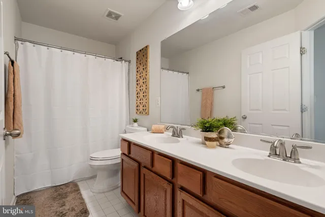 $814,900 | 2869 Powell Drive, Woodbridge, VA 22191