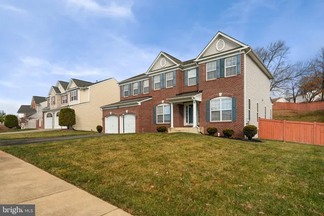 $814,900 | 2869 Powell Drive, Woodbridge, VA 22191
