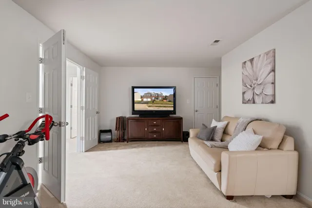 $814,900 | 2869 Powell Drive, Woodbridge, VA 22191