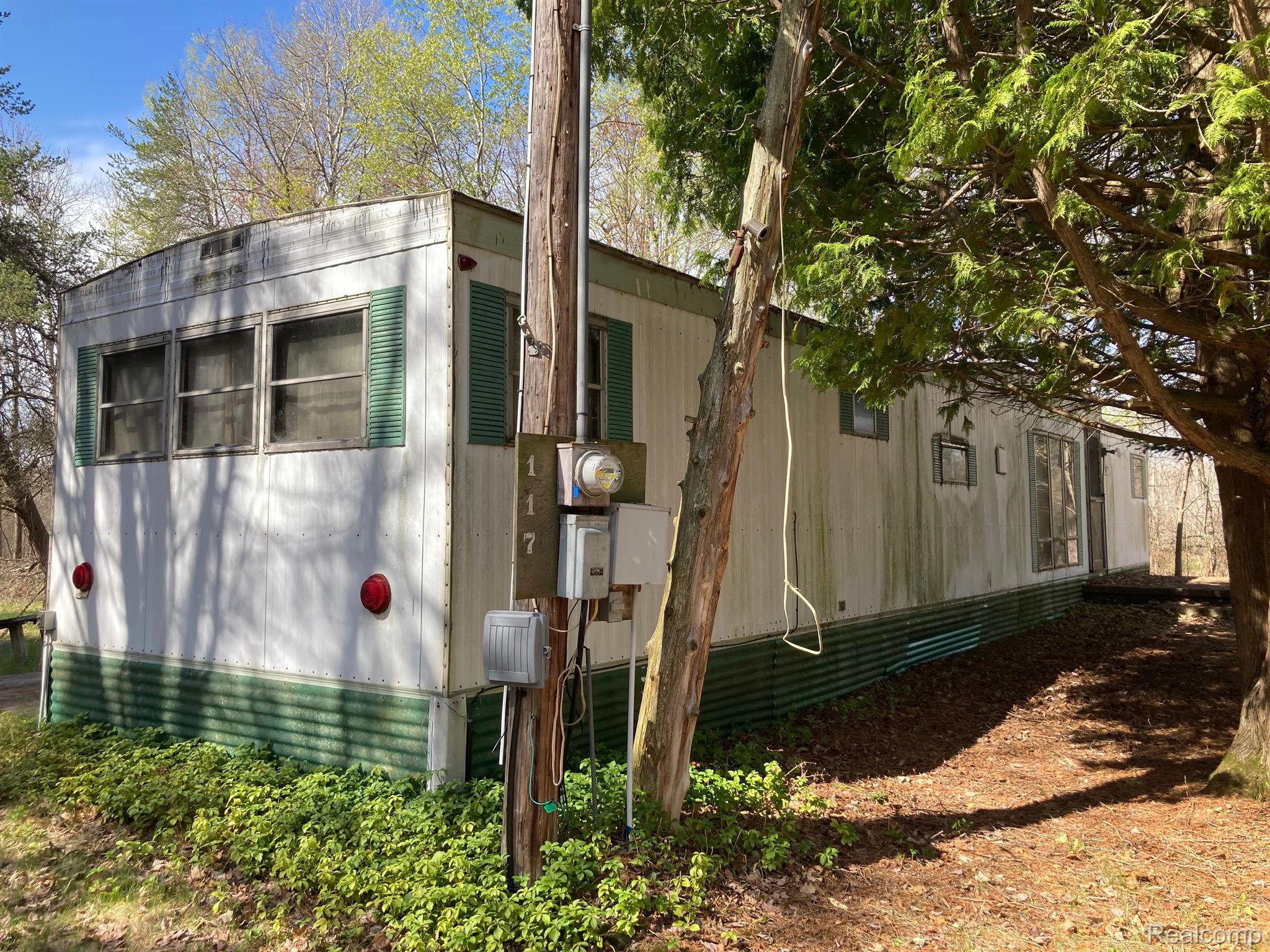 117 Sugar River Road Gladwin, MI 48624 - Photo 8 of 17 Gallery Image 8