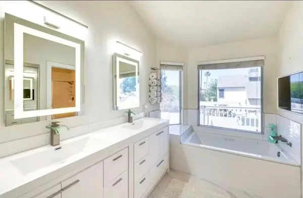 $4,900 | 14810 North 50th Street, Scottsdale, AZ 85254