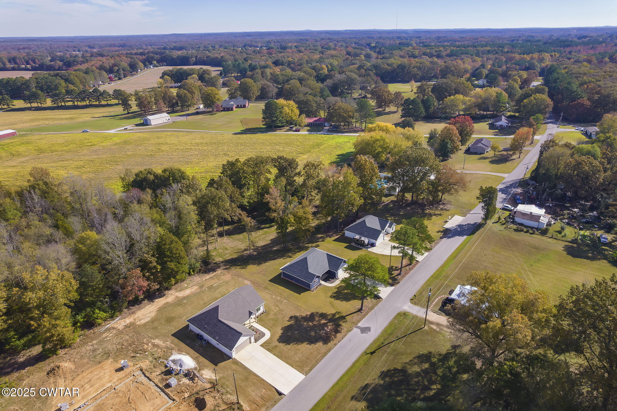 448 Old Jackson Road Henderson, TN 38340 - Photo 21 of 32 a view of a city with an ocean