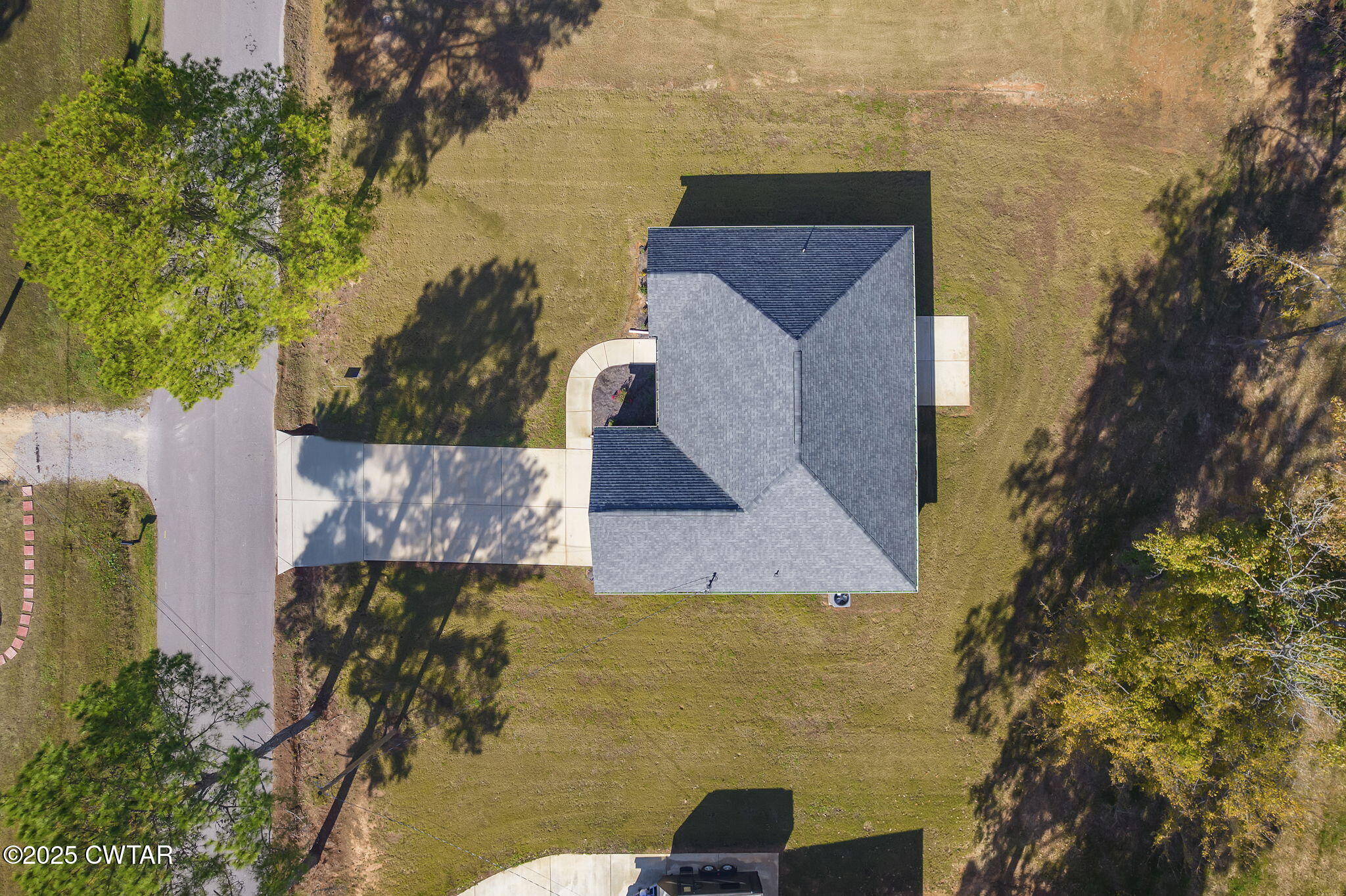448 Old Jackson Road Henderson, TN 38340 - Photo 27 of 32 a aerial view of a house with a yard