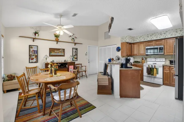 $397,500 | 4790 Brighton Lakes Boulevard, Boynton Beach, FL 33436