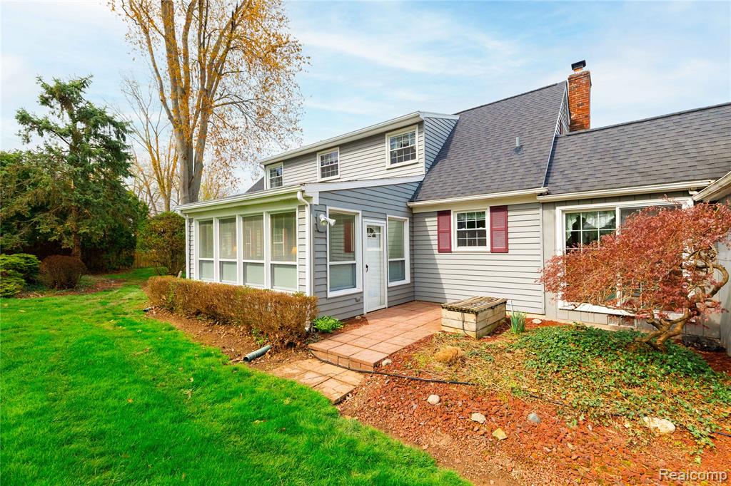 27758 Johnson Road Grosse Ile, MI 48138 - Photo 40 of 49