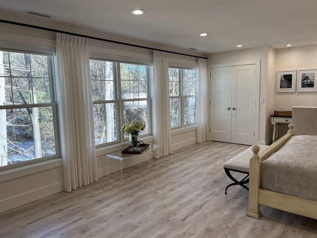 68 Tallyho Drive Springfield, MA 01118 - Photo 17 of 21