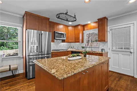 $775,000 | 5618 Sherrell Drive, Atlanta, GA 30342