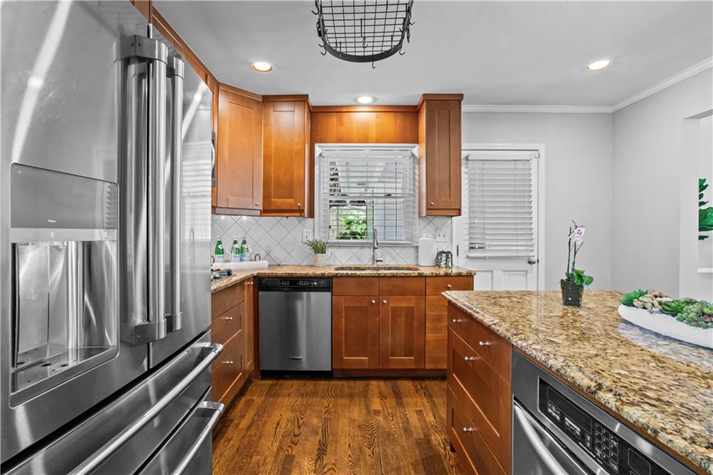 5618 Sherrell Drive Atlanta, GA 30342 - Photo 12 of 37