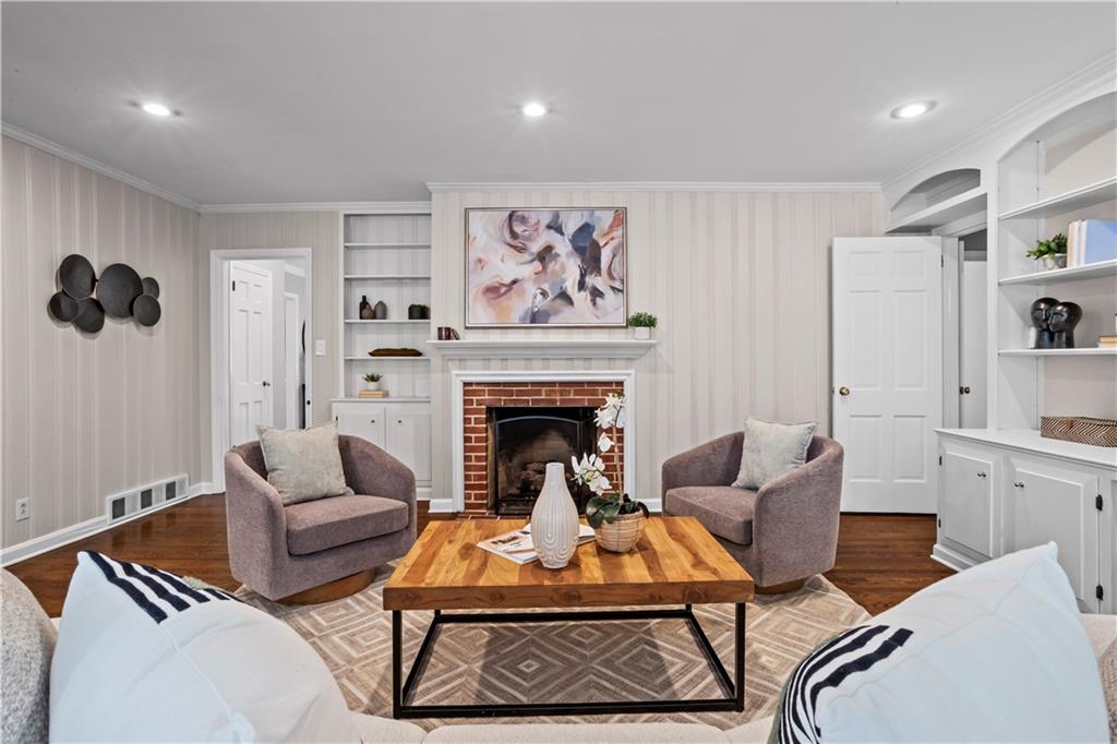 5618 Sherrell Drive Atlanta, GA 30342 - Photo 7 of 37