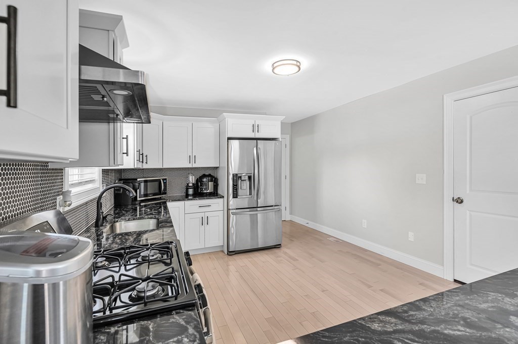 46 Mount Vernon Road Chicopee, MA 01013 - Photo 11 of 32 Gallery Image 11