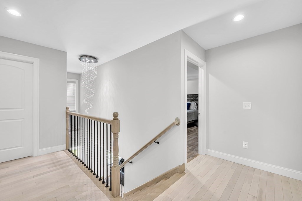 46 Mount Vernon Road Chicopee, MA 01013 - Photo 17 of 32 Gallery Image 17