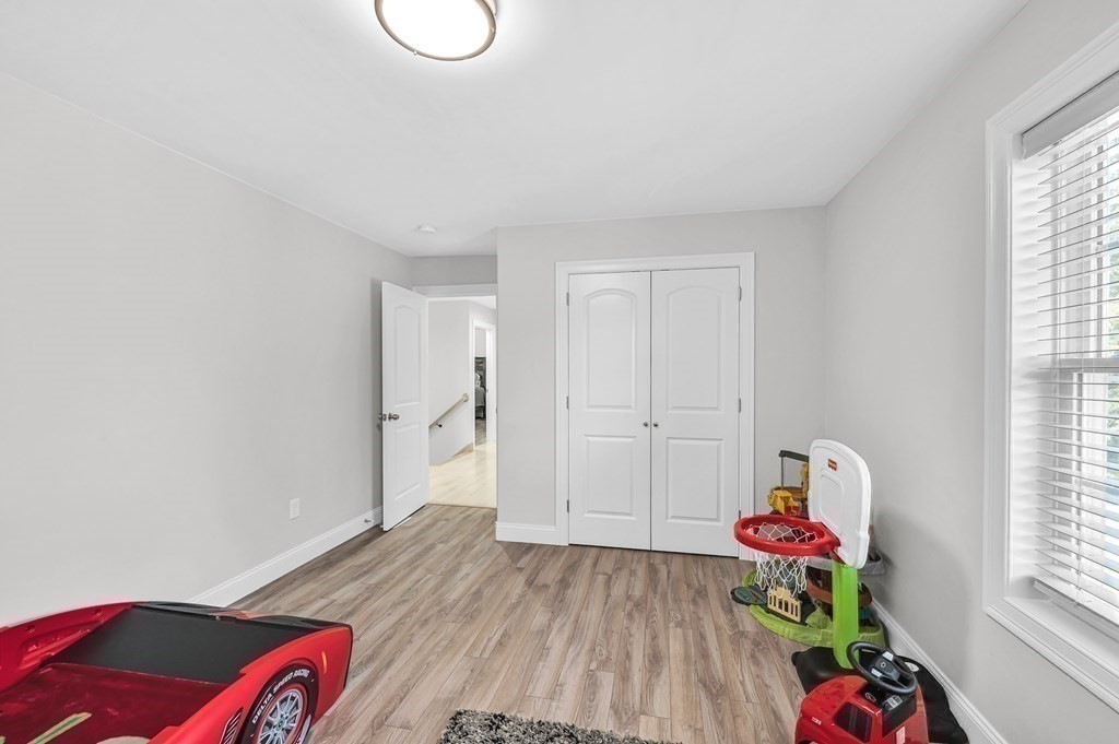 46 Mount Vernon Road Chicopee, MA 01013 - Photo 20 of 32 Gallery Image 20