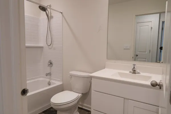 $2,450 | 6561 Sassafras Way, Unit E, Wonder Lake, IL 60097