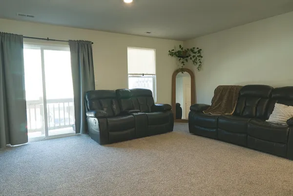 $2,450 | 6561 Sassafras Way, Unit E, Wonder Lake, IL 60097
