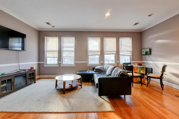 $2,500 | 572 Liberty Avenue, Unit 2, Jersey City, NJ 07307