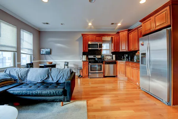 $2,500 | 572 Liberty Avenue, Unit 2, Jersey City, NJ 07307